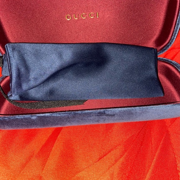 Gucci Glasses - Picture 8 of 11